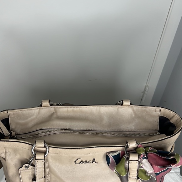 Coach tan purse with color signature scarf - Picture 5 of 11